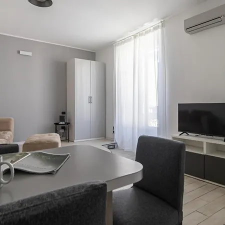 Italianway Easy - Porta Ticinese 83 Милан